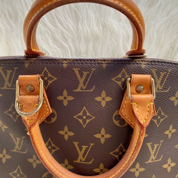 Louis Vuitton Alma PM - Picture 2 of 11